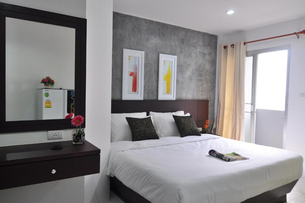 Islanda Boutique Hotel Patong Exteriör bild