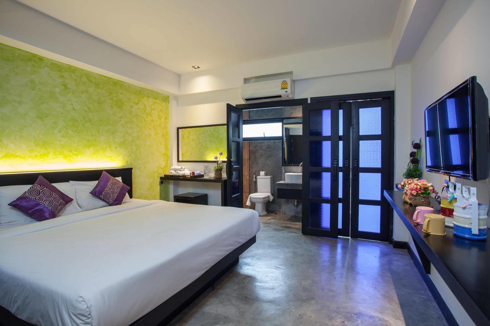 Islanda Boutique Hotel Patong Exteriör bild