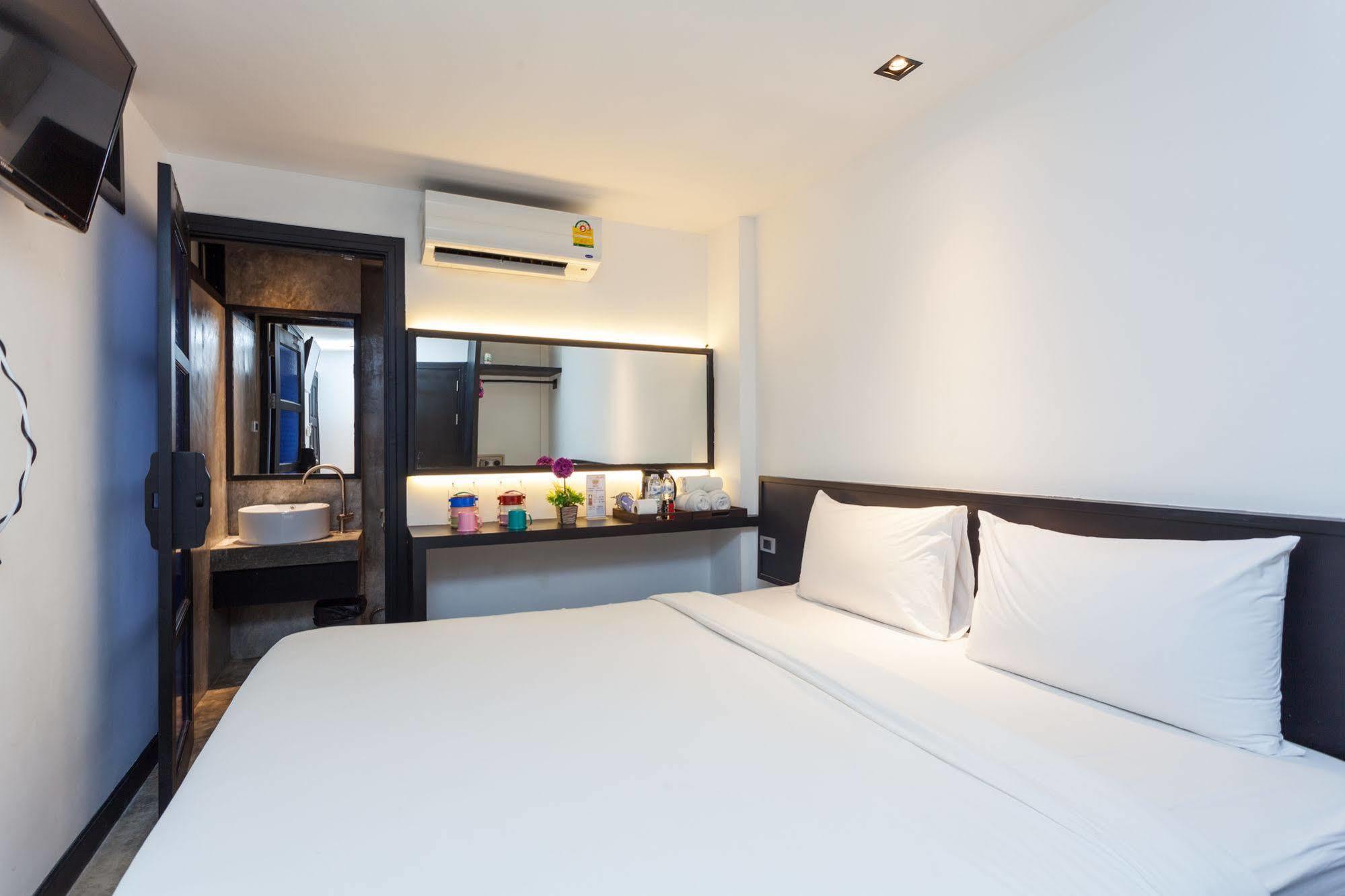Islanda Boutique Hotel Patong Exteriör bild