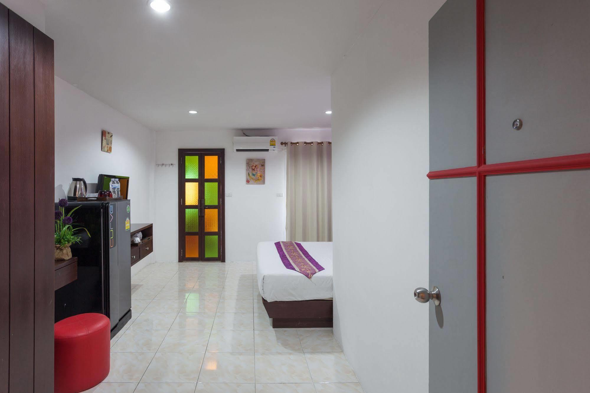 Islanda Boutique Hotel Patong Exteriör bild