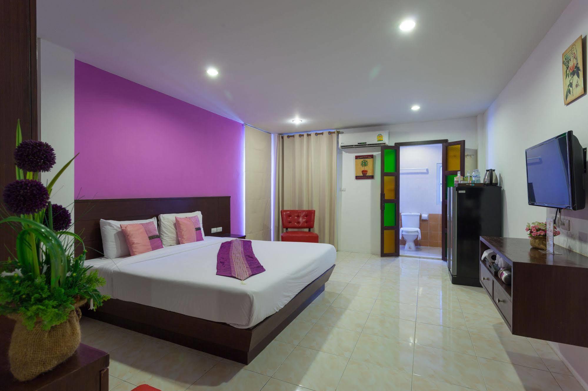 Islanda Boutique Hotel Patong Exteriör bild